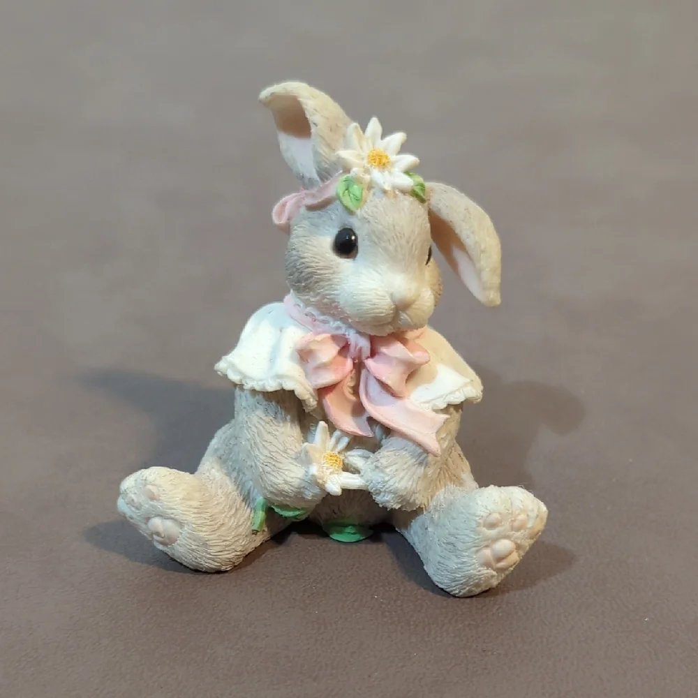 Vintage 1995 My Blushing Bunnies Loves Me Loves Me Not Enesco Priscilla Hillman